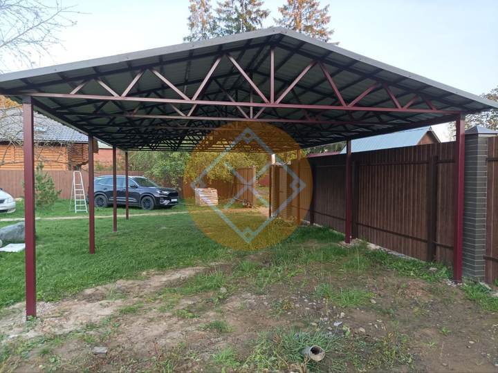 стальной навес с двускатной крышей