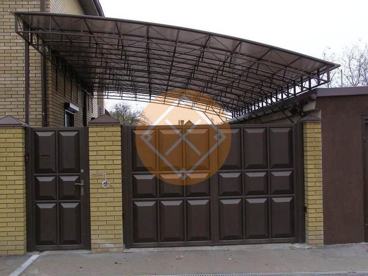 односкатный навес для загородного дома
