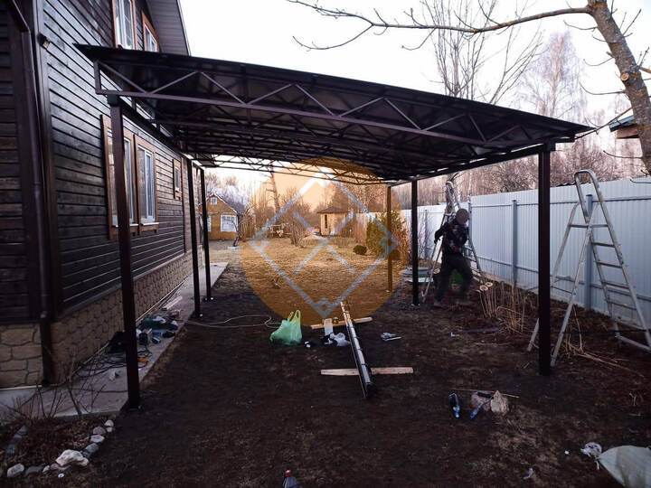 полуарочный навес