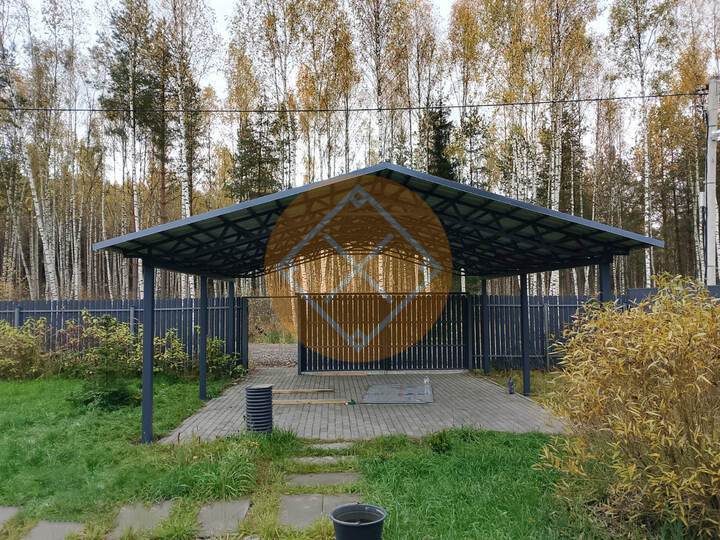 двускатный навес из металлочерепицы