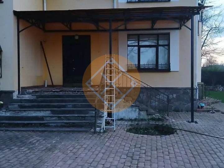 навес над крыльцом частного дома