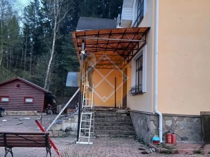 навес для крыльца коттеджа