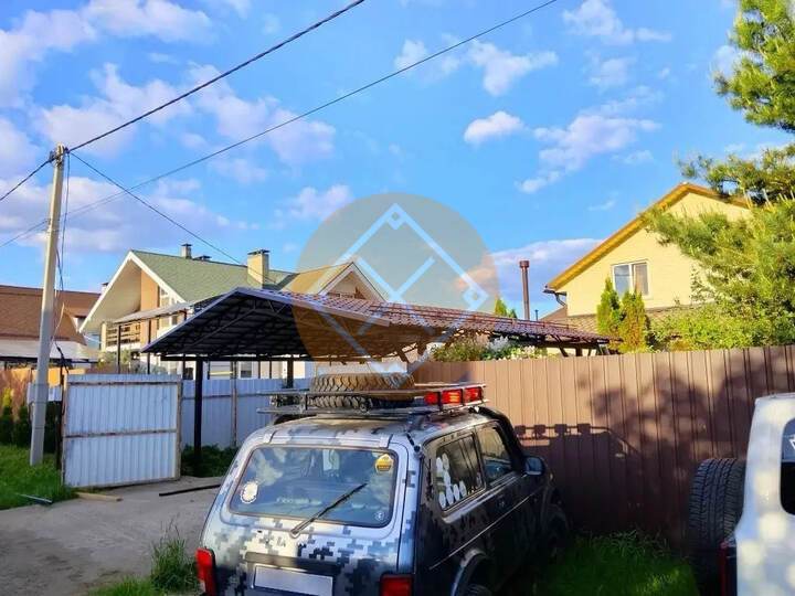двускатный навес для частного дома