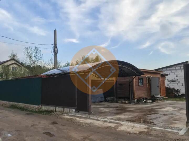 арочный навес из сотового поликарбоната