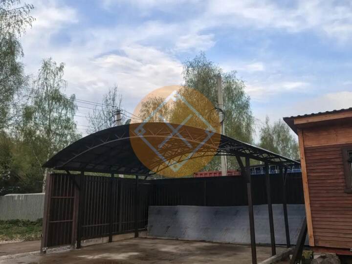 навес арочного типа с усилением ригеля. кровля из сотового поликарбоната