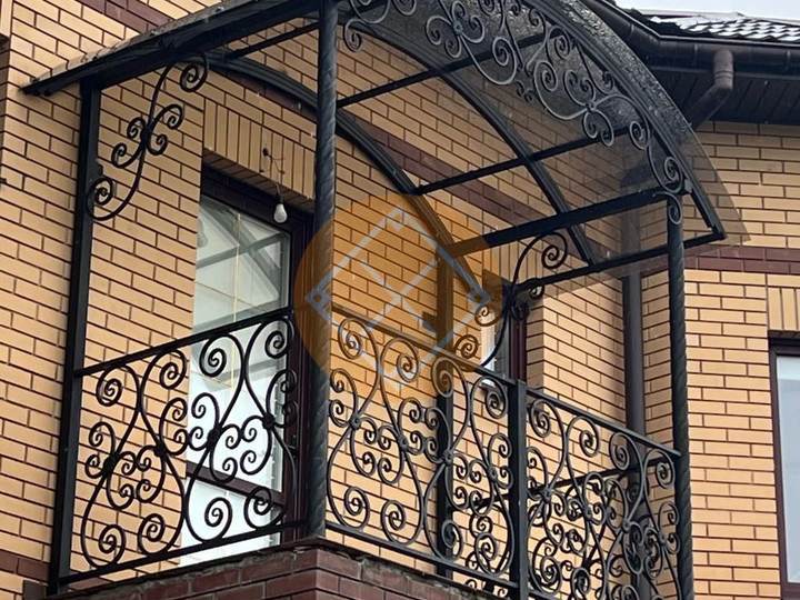 навес над крыльцом