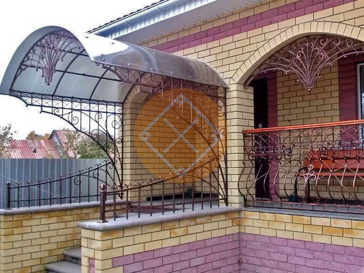 кованый металлический козырек