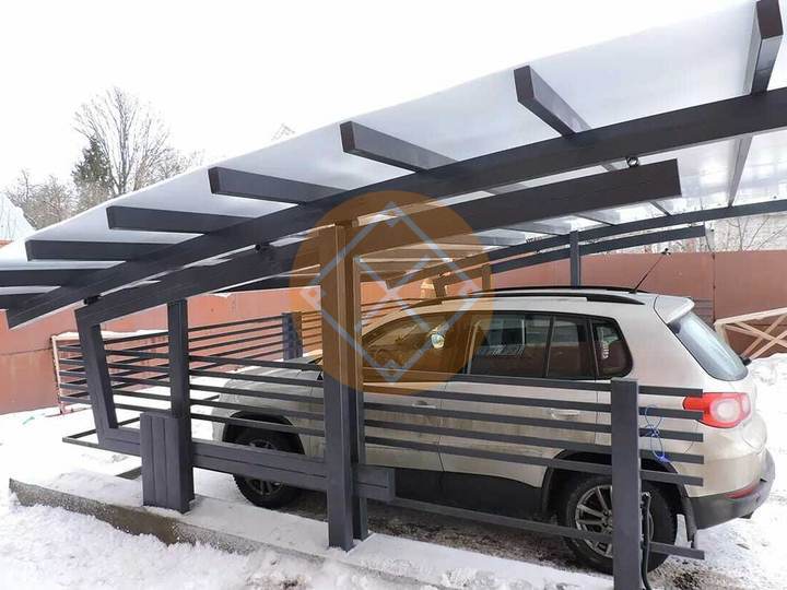 металлический навес для двух автомобилей