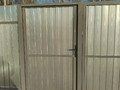 калитка из оцинкованного профнастила, вид внутри