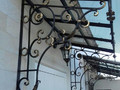 козырьки с коваными элементами